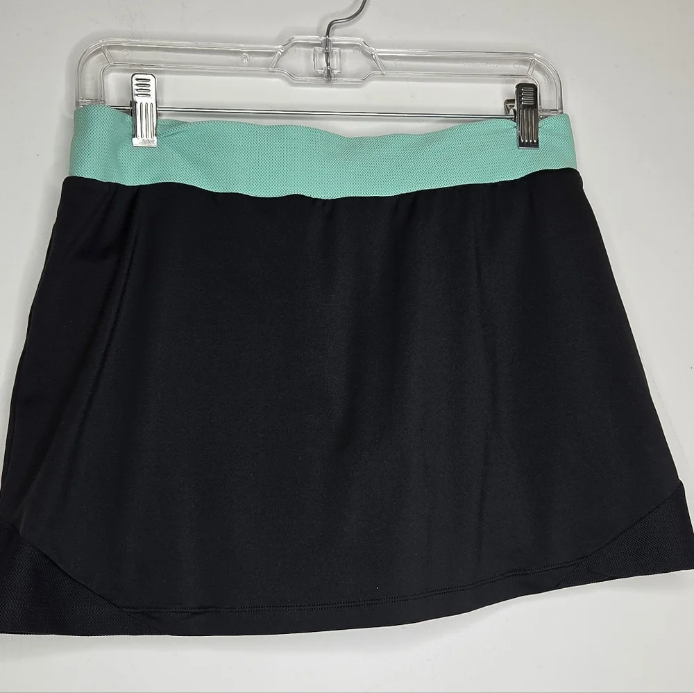 Danskin Size S Stylish Black Athletic Skorts (Skirt w/built-in Shorts) - Picture 5 of 12